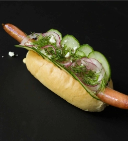 Daily Dog Tzatziki Dog hotdog met verse tzatziki